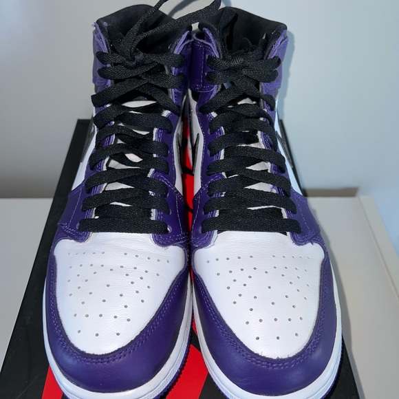 Jordan 1 Retro High Purple White (GS) Size: 7Y = 8.5W. - Picture 5 of 5